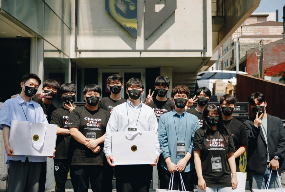 开云体育网站-GEN官推分享Chovy：与其要求你相信我，不如用表现征服你(gen战队上单kiln)