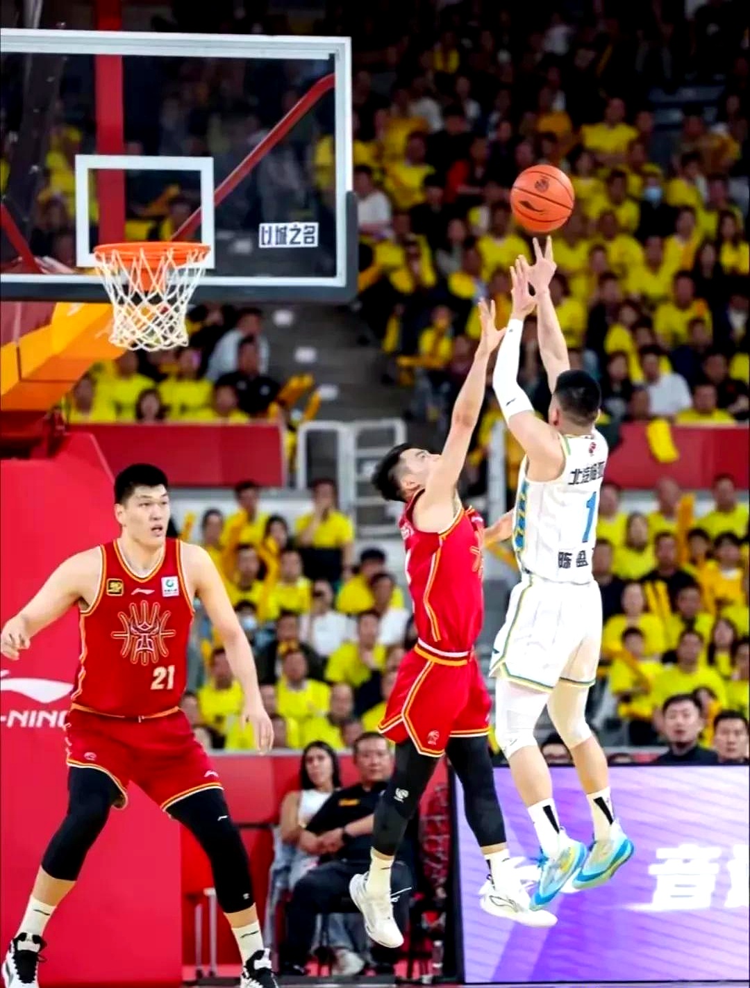 开云体育网站-从1-0至4-3！中甲二强“双双绝杀”对手，辽宁队高兴的太早了(大连一方VS山东鲁能)